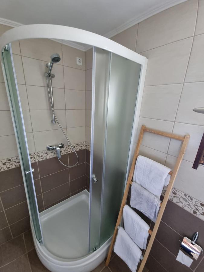 Apartments Luka Раковица Екстериор снимка