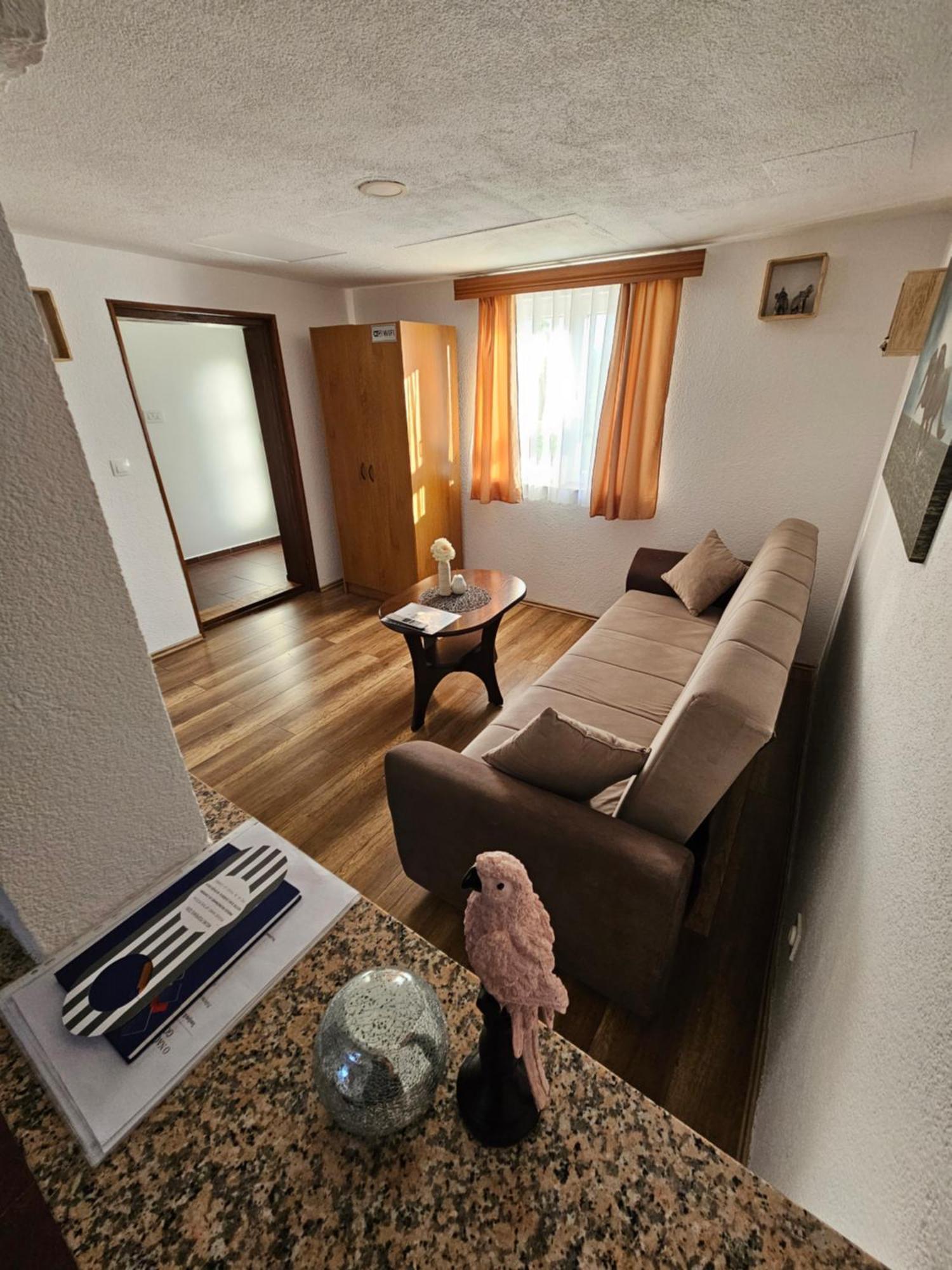 Apartments Luka Раковица Екстериор снимка